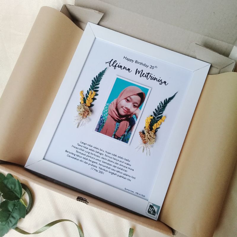 

GIFT BOX SPECIAL We Craft Selia