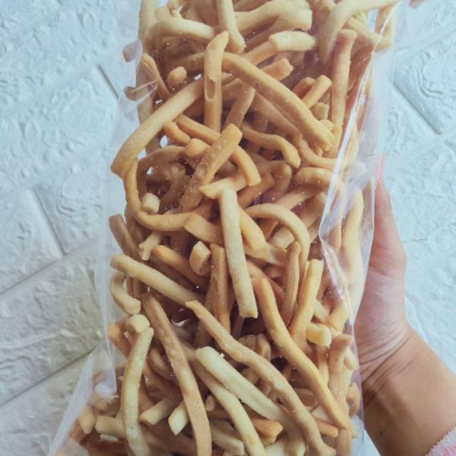 

Stik Bawang Gurih Snack lebaran