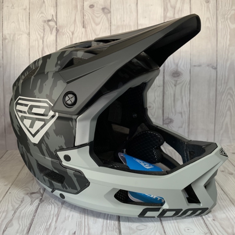 Comsports M1 - MTB/BMX full face helmet (dewasa)
