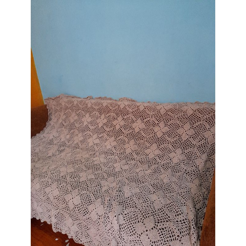 taplak meja makan rajutan