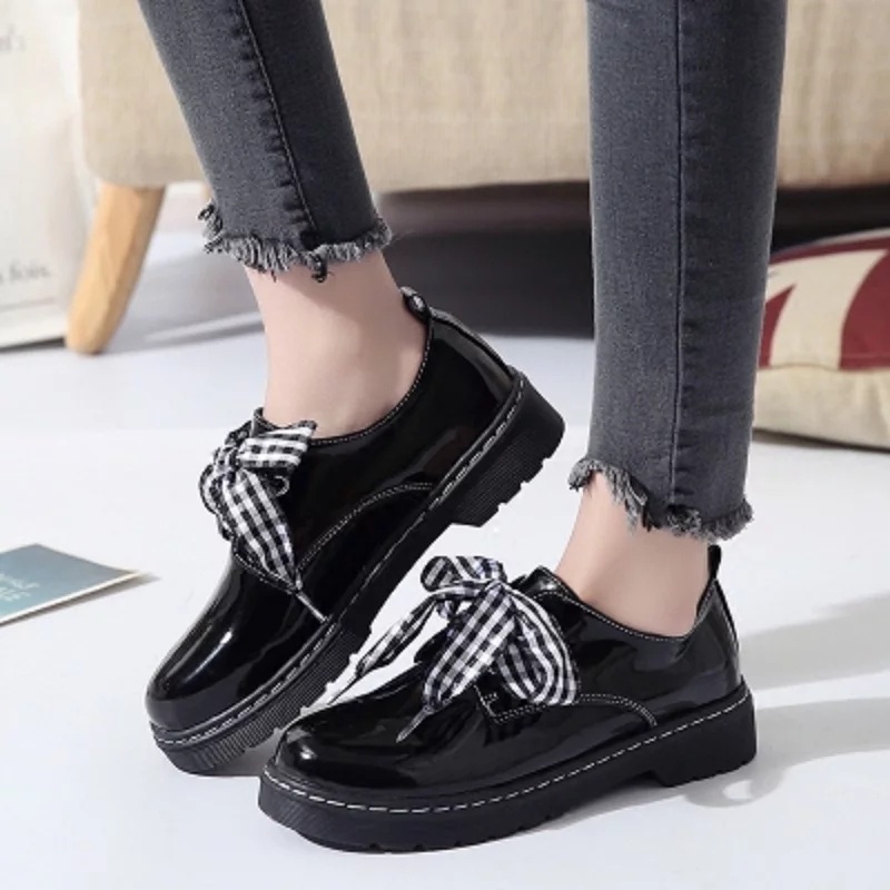 SEPATU WANITA VINTAGE DOCMART / SEPATU BOOTS PREMIUM TALI KOTAK (free 2tali) 002