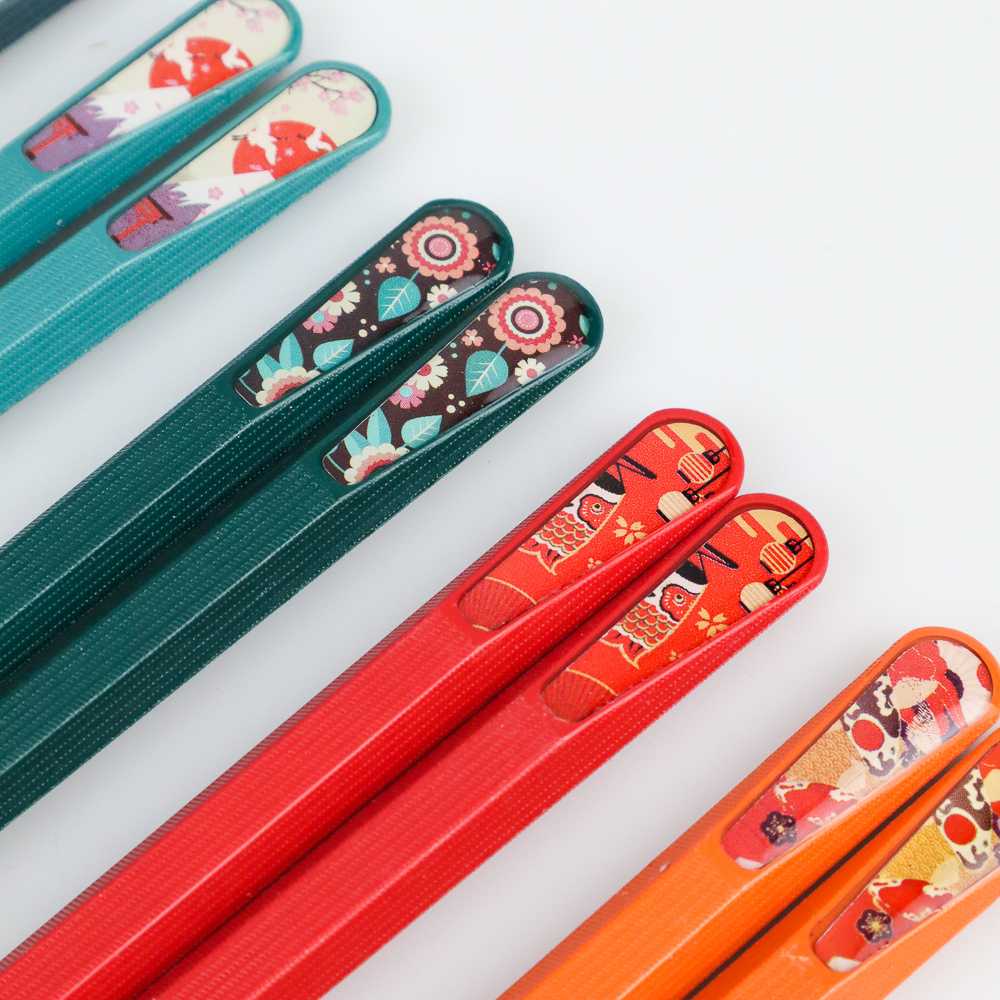 Alat Makan Sumpit Japanese Style Chopstick 5 Pasang Sumpit Kayu Motif Unik Multicolor Peralatan Dapur Berkualitas