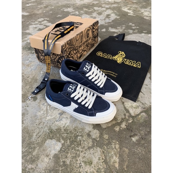 Sepatu Beazt radix navy white (original)