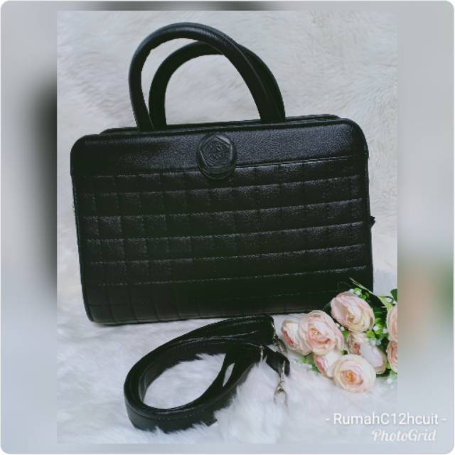 

Tas dinas kotak kecil