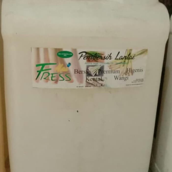 

promo Cairan Pembersih Lantai / Karbol Sereh Wangi 5 L