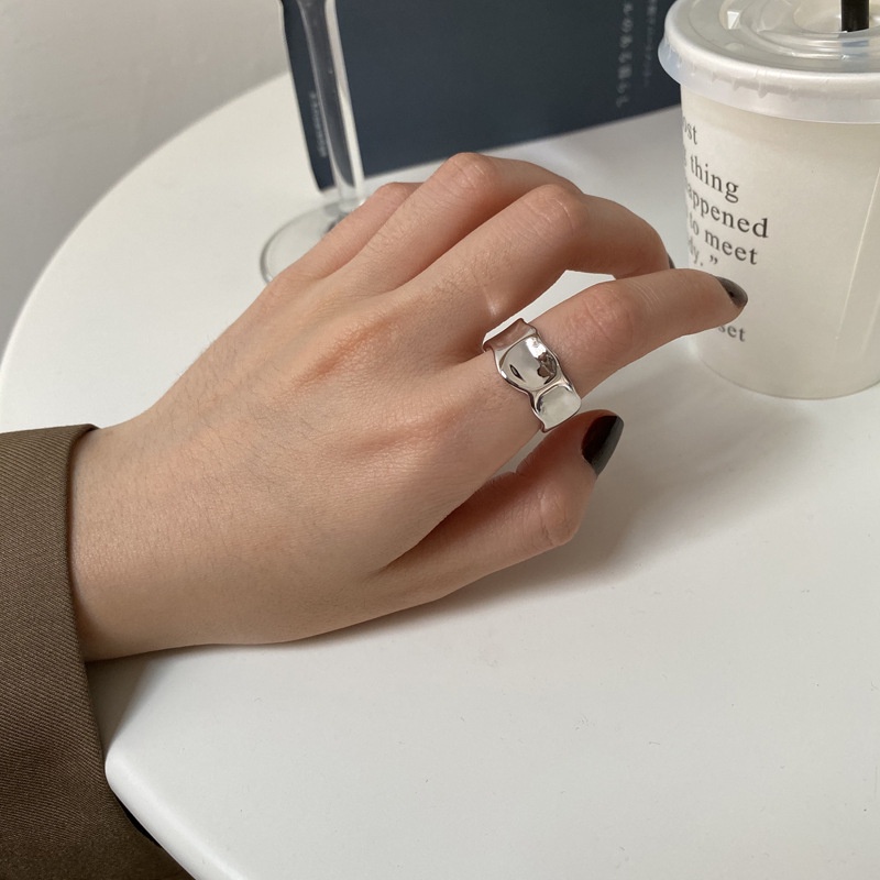 Cincin Model Lebar Gaya Retro Korea Untuk Wanita