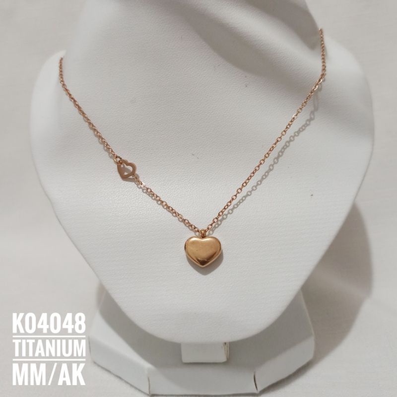 Kalung Titanium Love warna Gold K04048