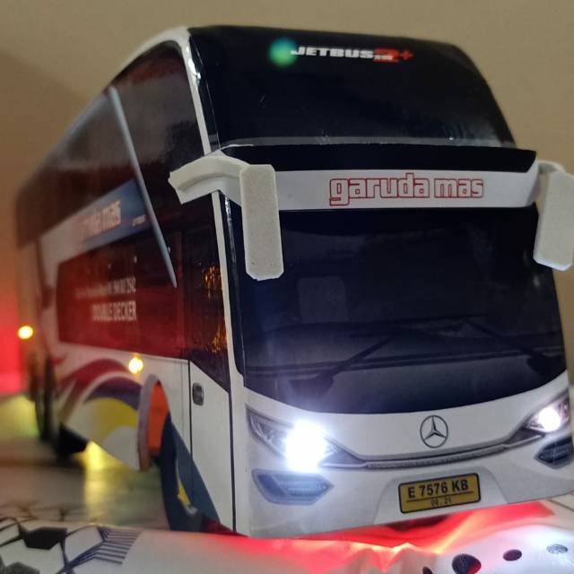 Miniatur Bus bis GARUDA MAS DD LAMPU