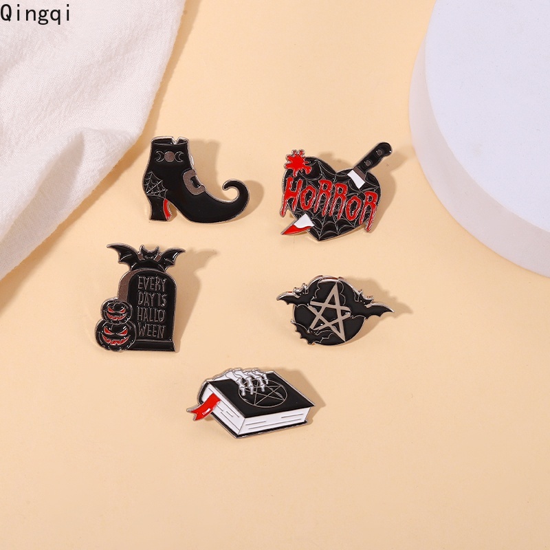 Punk Mantra Penyihir Horor Enamel Pin Bros Lencana Gothic Gelap Perhiasan Halloween Kerah Pin Hadiah