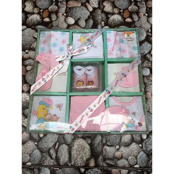 Baru - Baby Lucky Baby Gift Set Baju Bayi Besar Pink