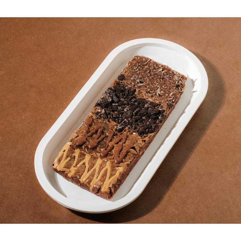 

WHOLE PAN FUDGY BROWNIES 25x10 CM Ori dan Paling Laris