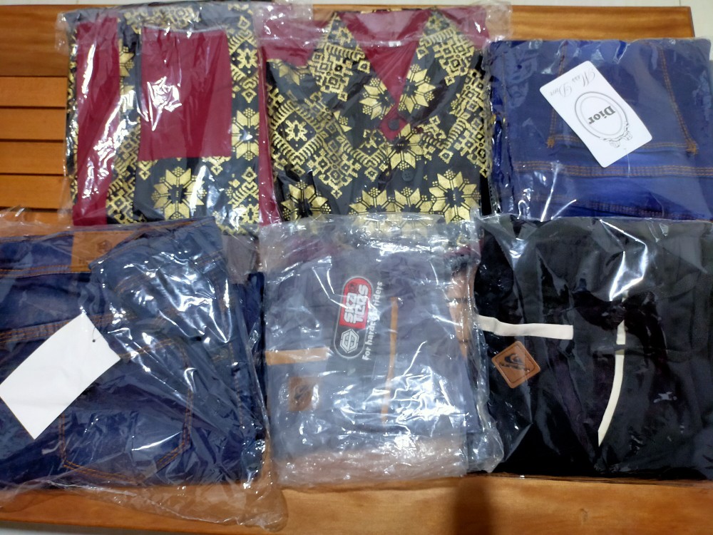 Maura Couple - Sania Ruffle Batik Couple Ori  Ndoro Jowi Dnt Garasi Termurah  Shopee - Couple Reno