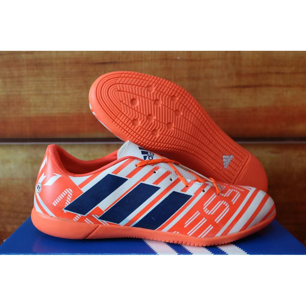 Sepatu Futsal Adidas Nemesiz Messi / Sepatu Futsal Murah