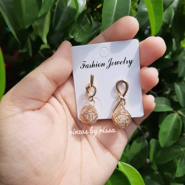 Anting pesta golden korean style K78819