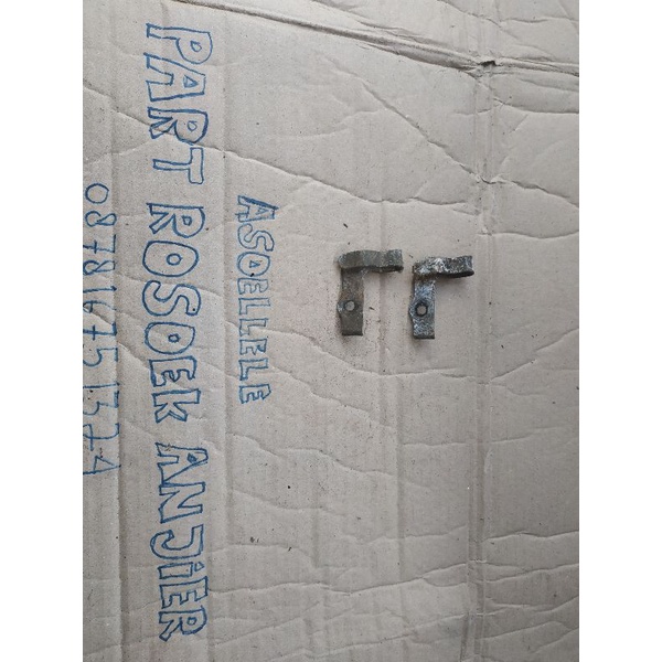 GANTUNGAN HELM DI JOK FORCE 1 ORI COPOTAN