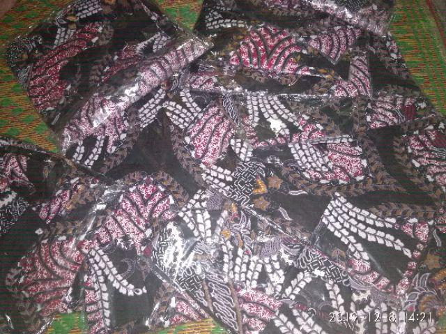 Kemeja Batik Pria Lengan Panjang Batik R08 Motif Black Sweet
