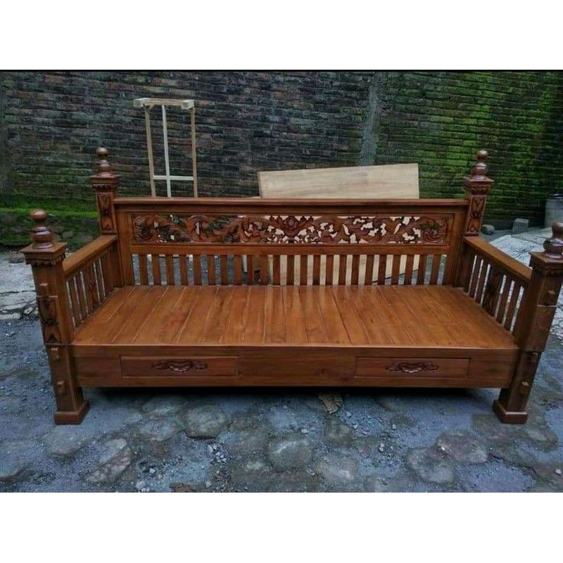 BANGKU SANTAI BALE-BALE KAYU JATI