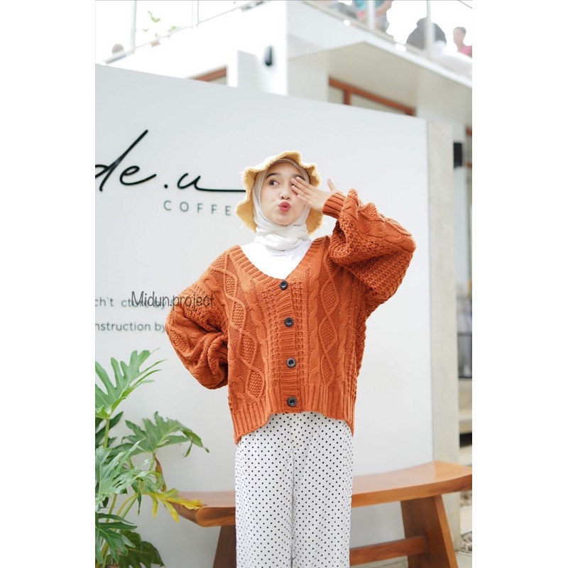 AMARA CABLE CARDY | midun.project