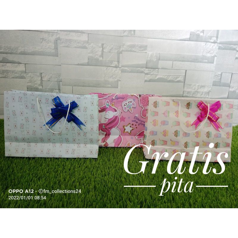 

Paper bag kado free pita 18mm