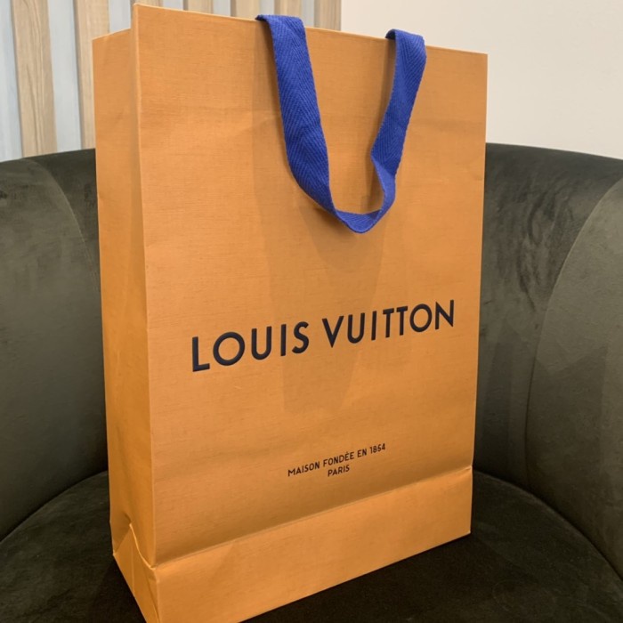 

✨ BISA COD ✨ Paper Bag Louis Vuitton 25x36x11