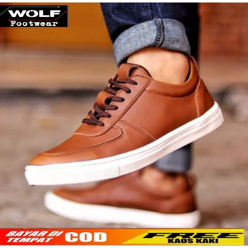 REGAN BROWN |WOLF x HEROES| Sepatu Sneakers Pria Kasual Sporty Running Sepatu Polos a