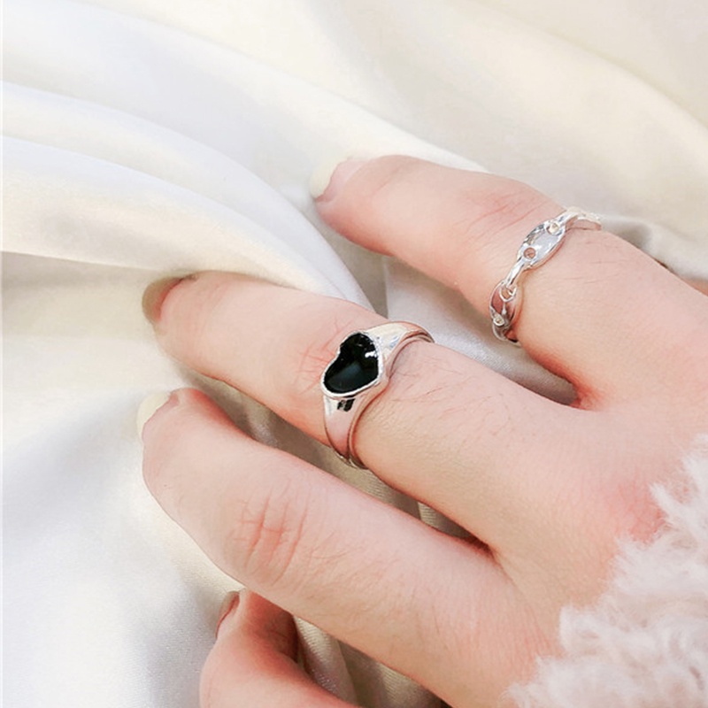 COD✨2 Pcs Cincin Korea Silver Gaya Cinta Hitam Aesthetic Ring Pria Keren Untuk Wanita Aksesori Fashion