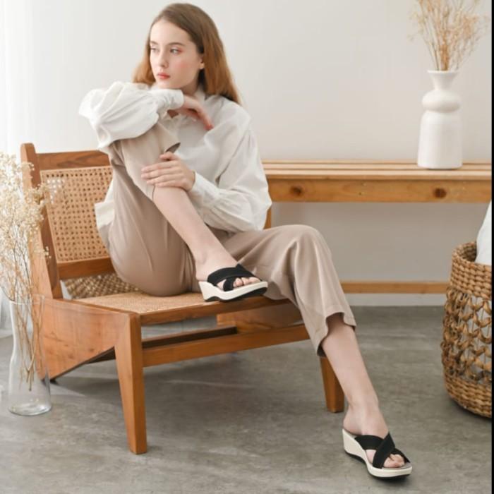 Fleurette| Sandal Wedges Wanita| Namie