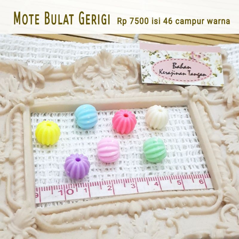 Mote Manik-manik Bulat Gerigi kurleb 50 biji Campur Warna