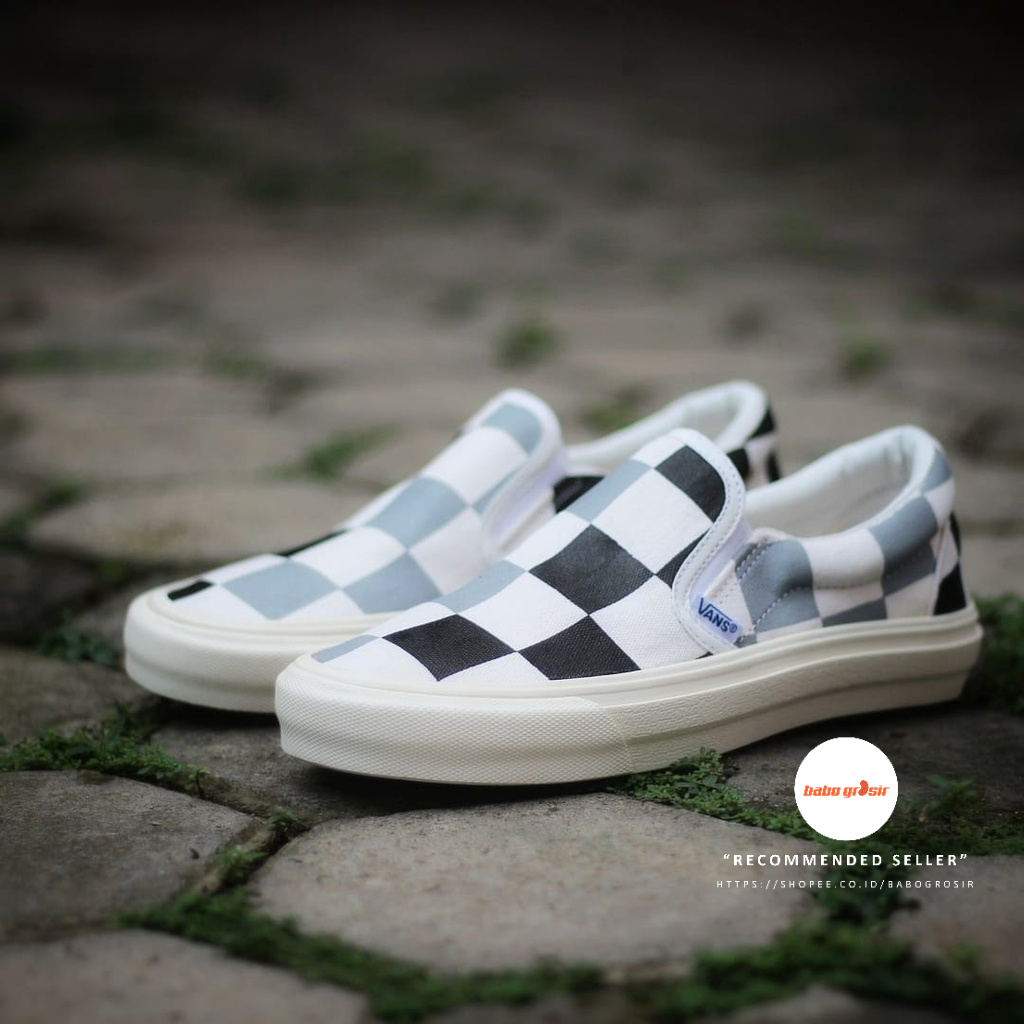 PROMO Sepatu Sneakers Vans Slip On Half Big Checkerboard, Harga Murah, Tampil Mewah, TOP Quality. Import Tag Made in China