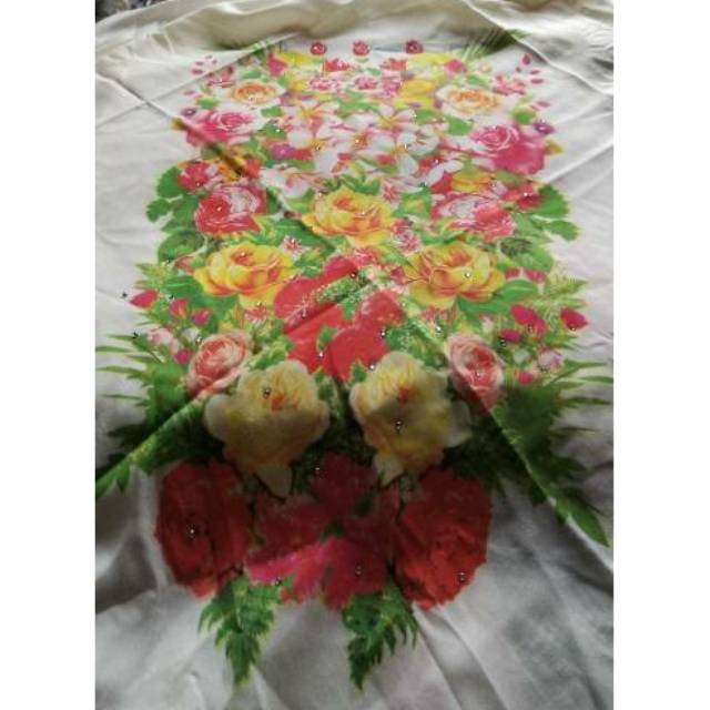 Jilbab segi empat motif saudia