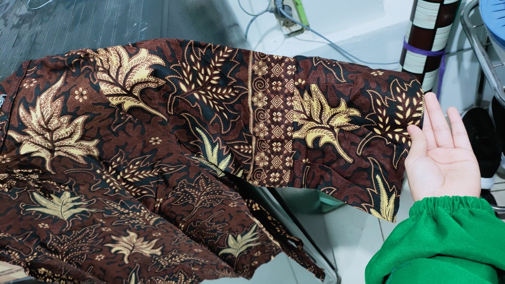 Batik Dolby Dolbi Dobby Doby Tenun Sutra Tulis Katun Atbm Baron Atasan Batik Wanita Sogan Srg308