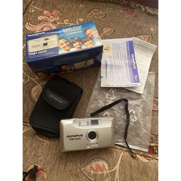 KAMERA ANALOG OLYMPUS TRIP 100R POINT AND SHOOT / PNS | NEW OLD STOCK / NOS | tags. jual want to sel