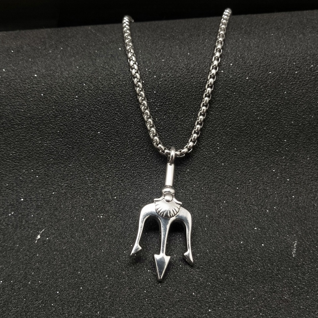 Raja Laut garpu tombak liontin power gaya pribadi titanium steel kalung pria dan wanita trendi Eropa