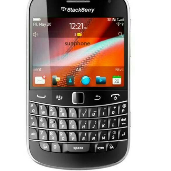 Semuanya baru-- HP BLACKBERRY DAKOTA 9900 BOLD(HP BB DAKOTA 9900)