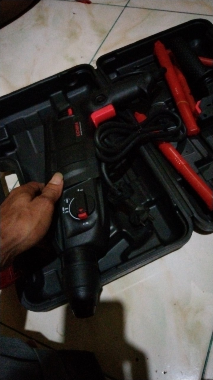 Promo Mesin Bor Rotary Hammer Impact Driil Bobok Beton Tembok Besi Kayu Uchiha Type Uc 05 Japan