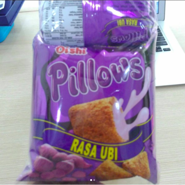 

Oishi Pillows Rasa Ubi