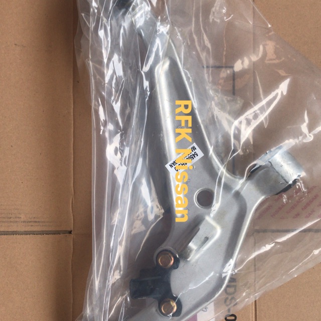 Arm Nissan Xtrail T30 2002-2008 Made In Taiwan High Quality