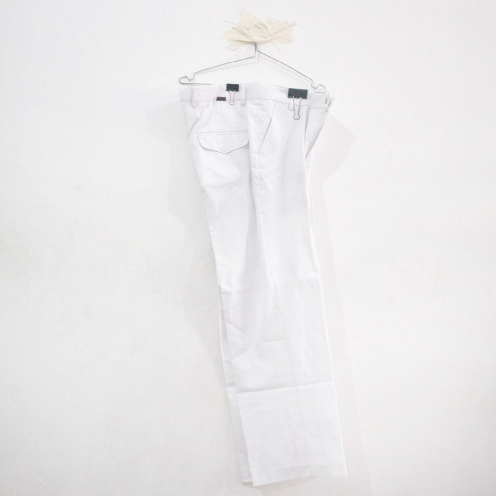 Celana Putih Seragam Pria Seragam Ukuran 31 Preloved Bekas