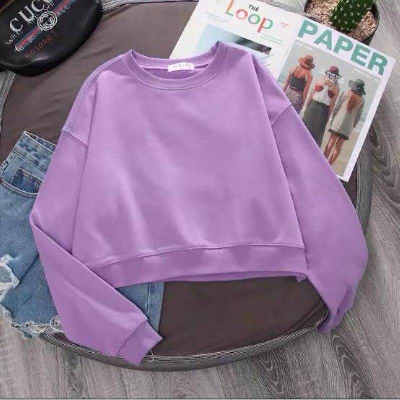 READY sweater crop top oversize polos warna lilac lavender ungu muda bahan fleece