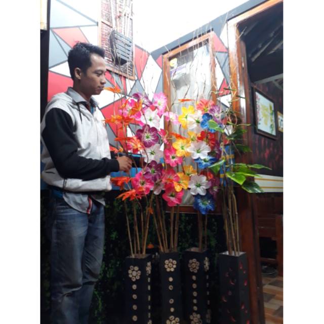 Bunga hias Bambu ulir Sepaket isi 10pcs dan 1 vas kayu spesial