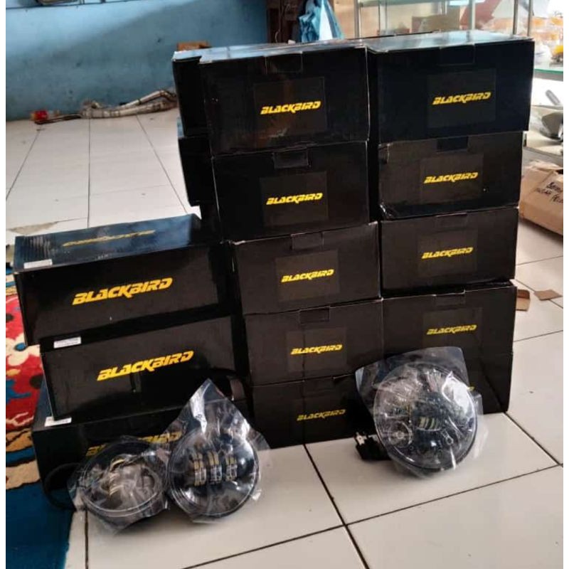 Lampu daymaker BlackBird import 5,7 inch dan tersedia untuk c70