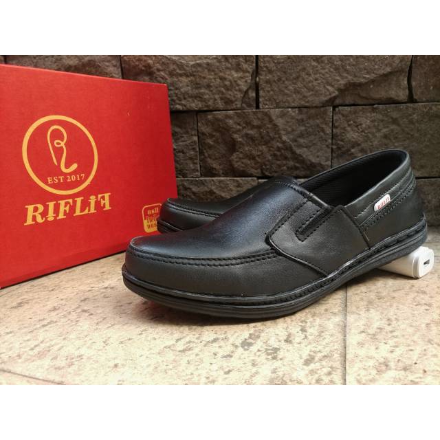 RIFLIF Sepatu Casual Pantofel Pria bahan kulit asli