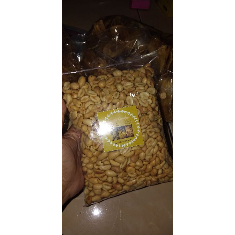 

Kacang asin goreng bawang
