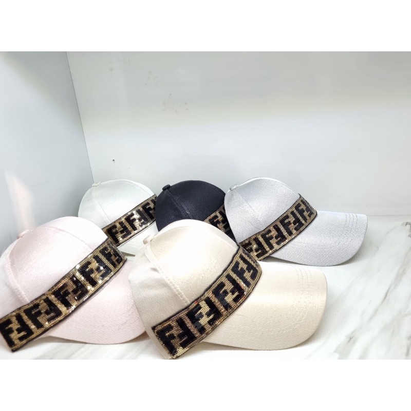 Sale sale sale  Topi pet Fendi Gliter