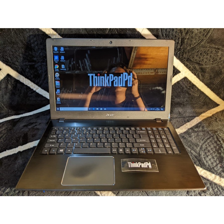 Laptop Gaming Desain Acer Aspire E5 523G AMD A9-9410 Crossfire Murah