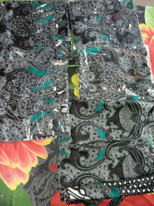 Couple Copel Batik, Baju Couple Pasangan, Set Keluarga Ibu Anak Dan Ayah Motif Dimensi Abu