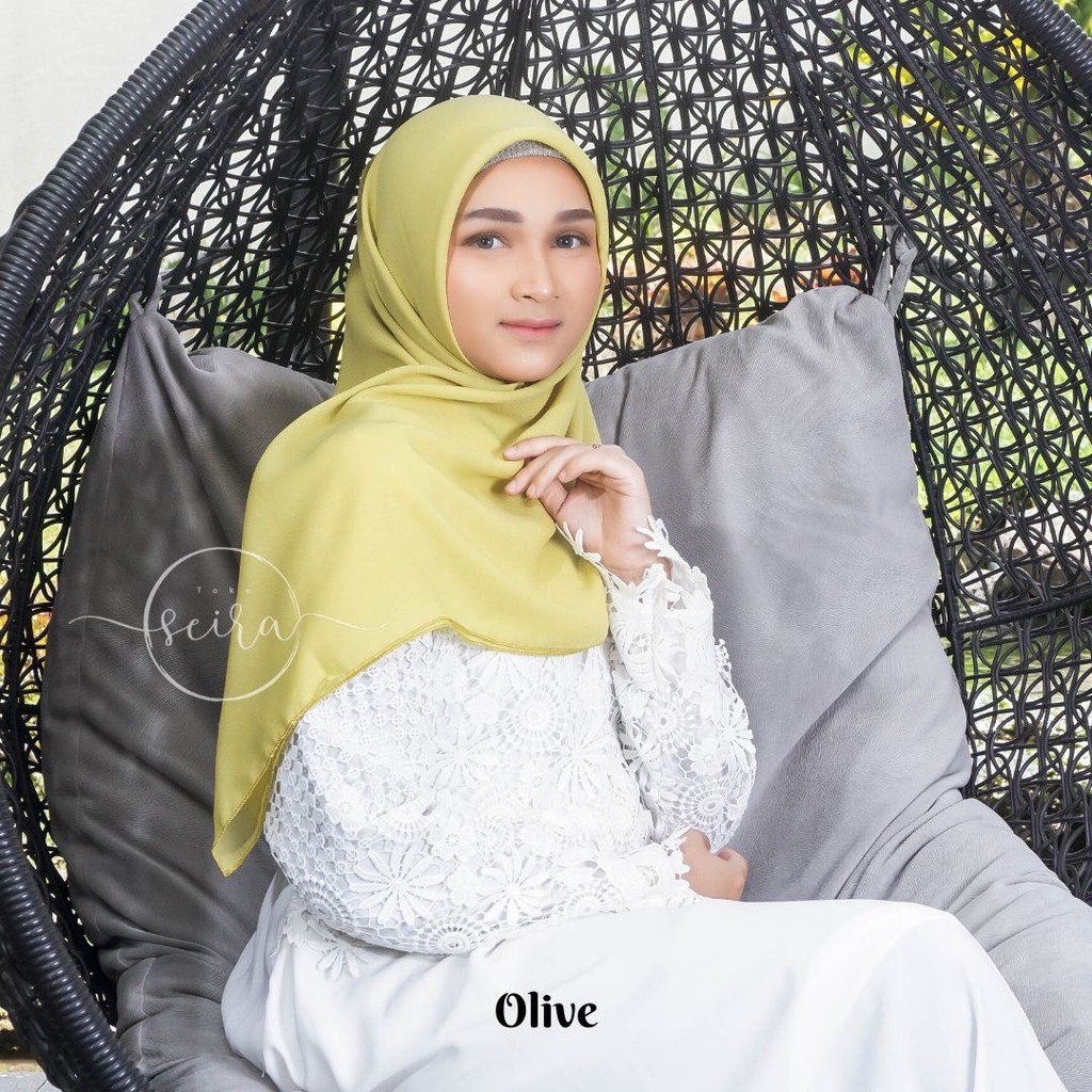 [BISA COD] Bella Square Hijab Segiempat / Kerudung Segi Empat Bella Square / Jilbab Segiempat Bela (Kain Tebal Adem Tidak Menerawang)-Olive