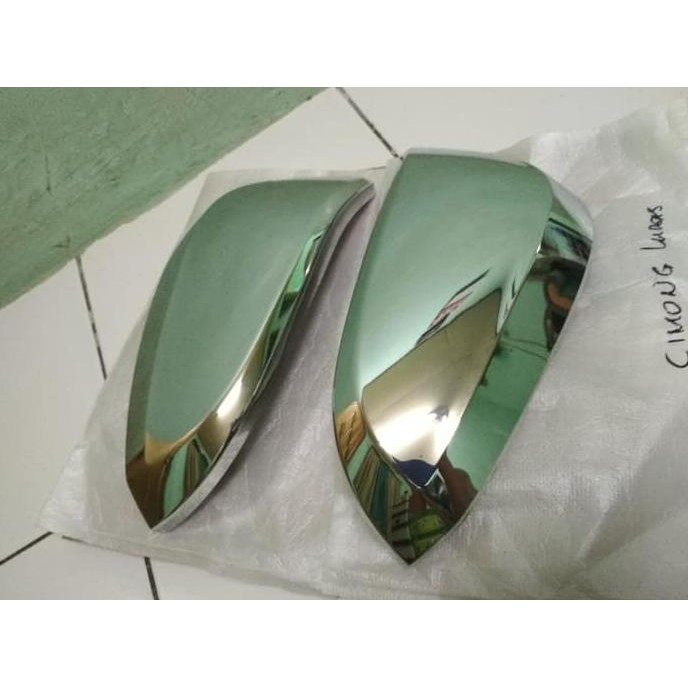 Aksesoris Mobil. cover spion innova Reborn full crhom Original