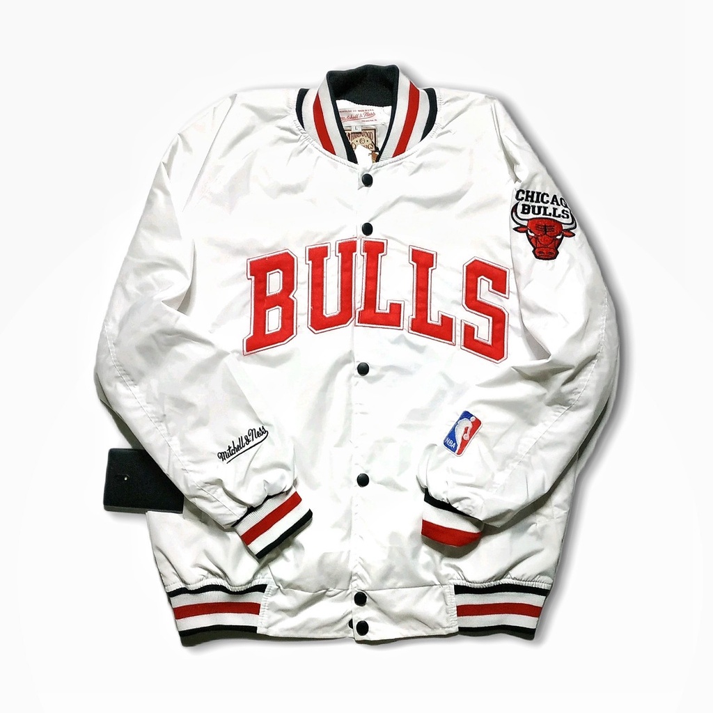 (COD) JACKET VARSITY BULLS NBA PREMIUM - BOMBER FULLTAG JACKET LABELS CHICAGO - TERMURAH - UNISEX
