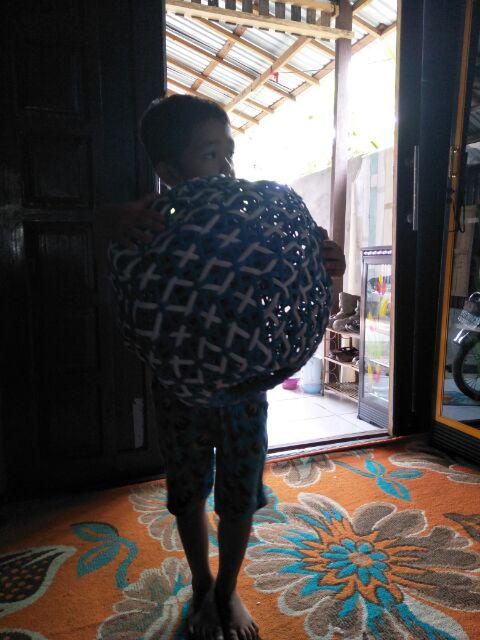 Lampion Gantung Bentuk Bulat Bahan Rotan Sintetis - Tempat Lampu - Wadah Lampu - Kap Lampu Bundar